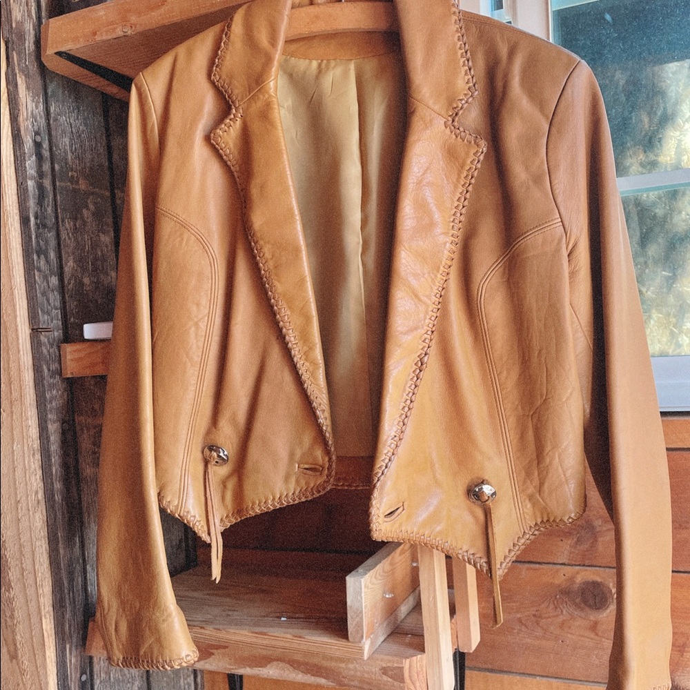 Stunning western wear, vintage leather jacket! XS